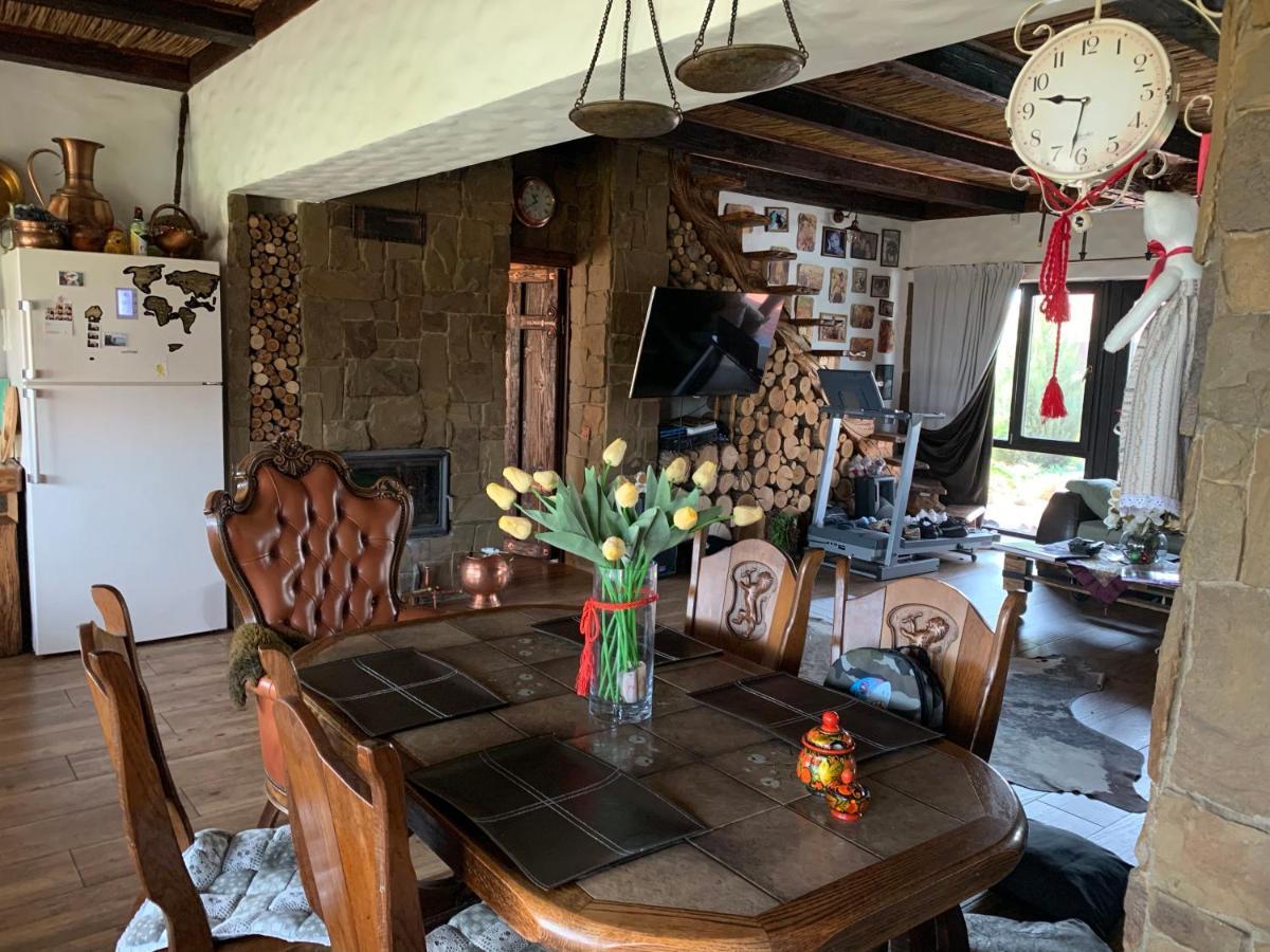 Chervona Kalyna Cottage Одеса Екстериор снимка