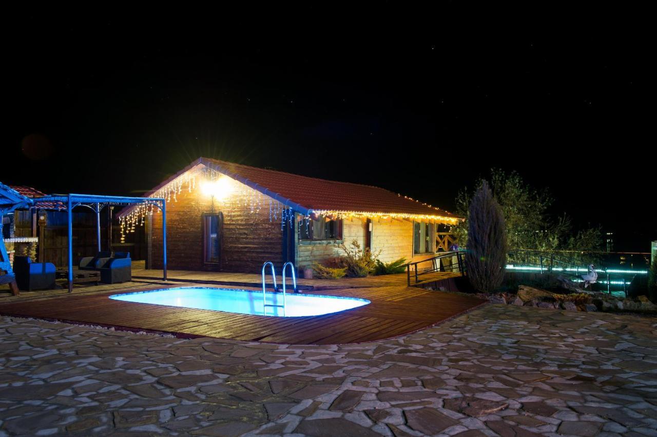 Chervona Kalyna Cottage Одеса Екстериор снимка