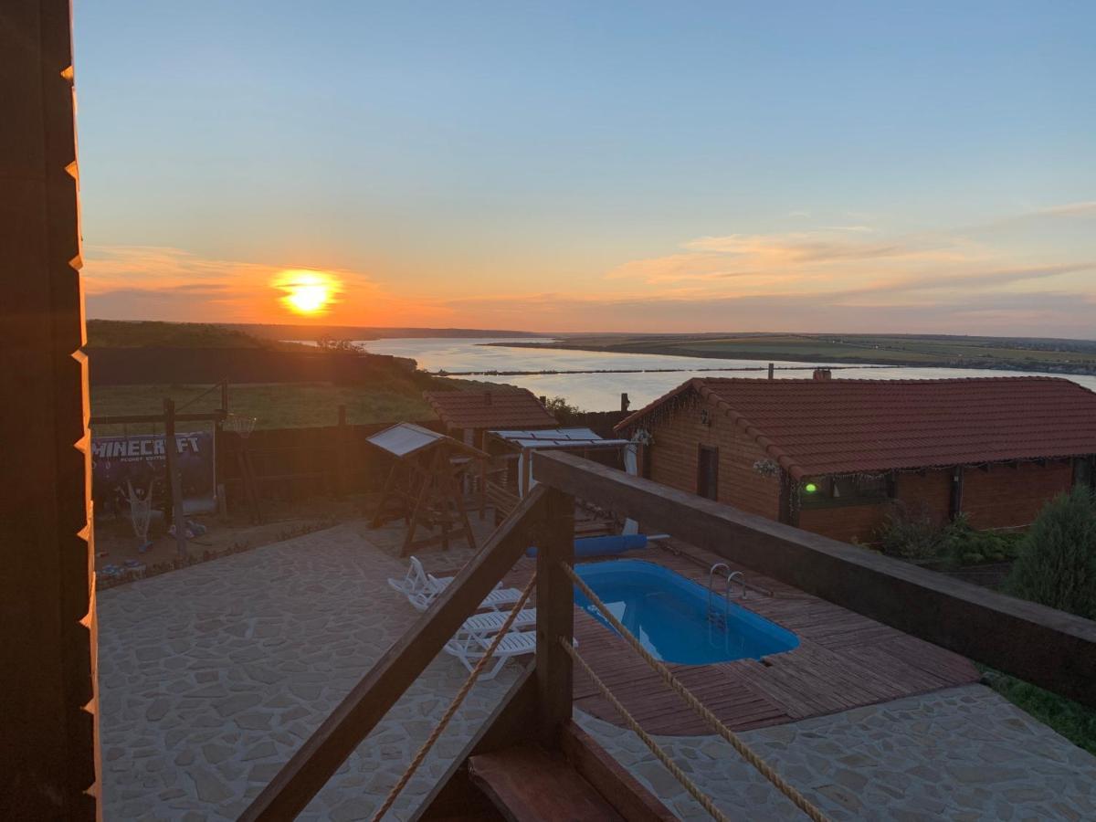 Chervona Kalyna Cottage Одеса Екстериор снимка