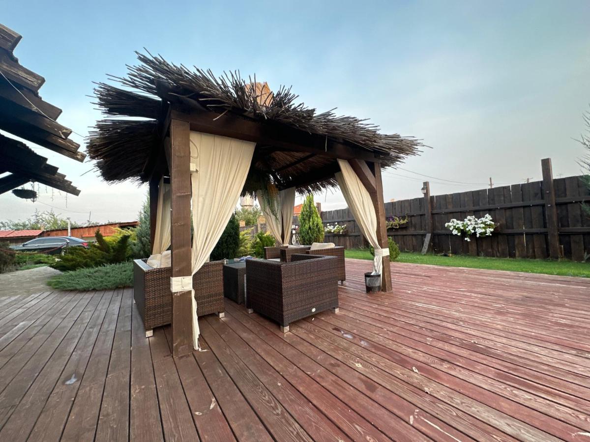 Chervona Kalyna Cottage Одеса Екстериор снимка