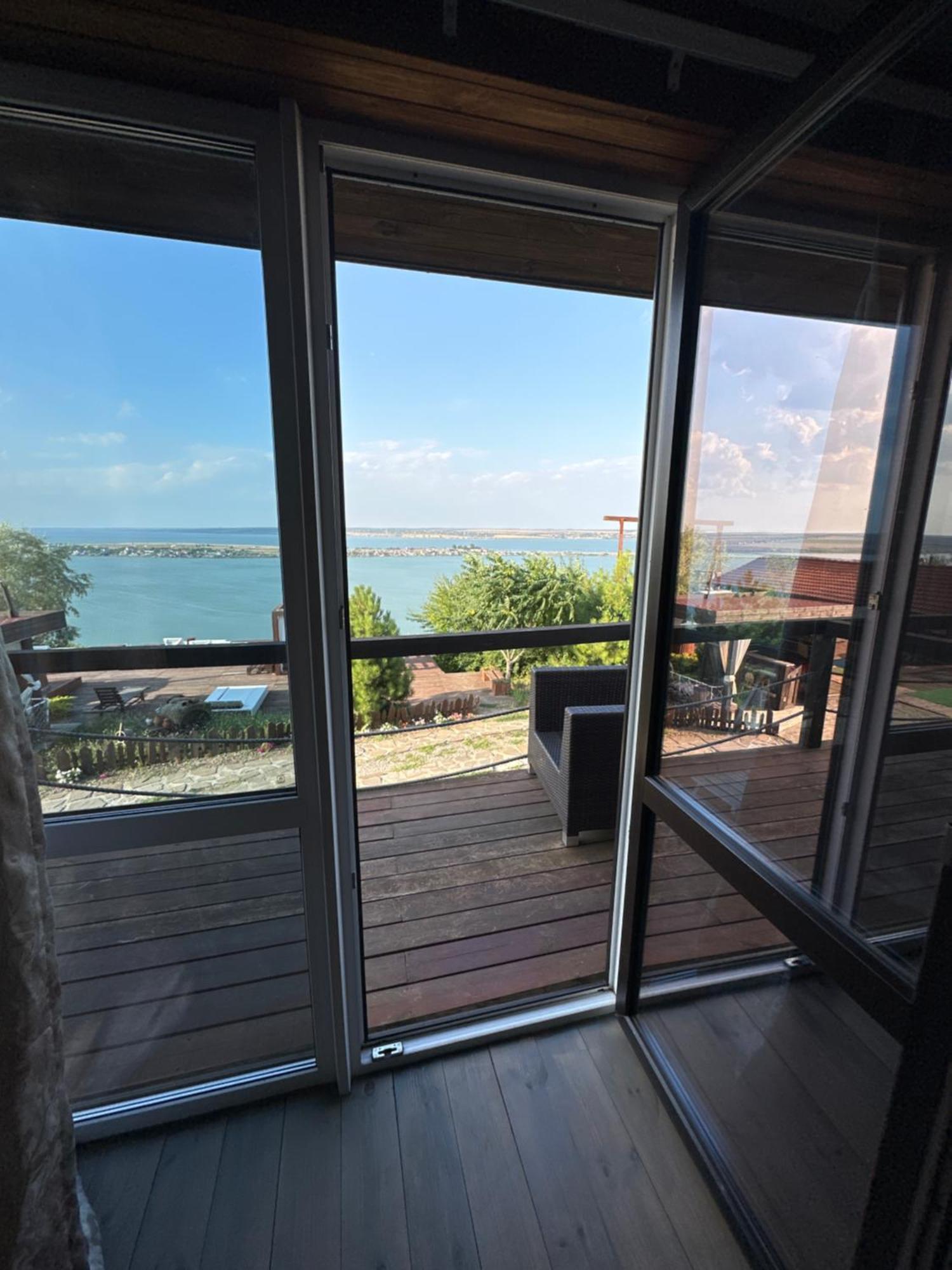 Chervona Kalyna Cottage Одеса Екстериор снимка