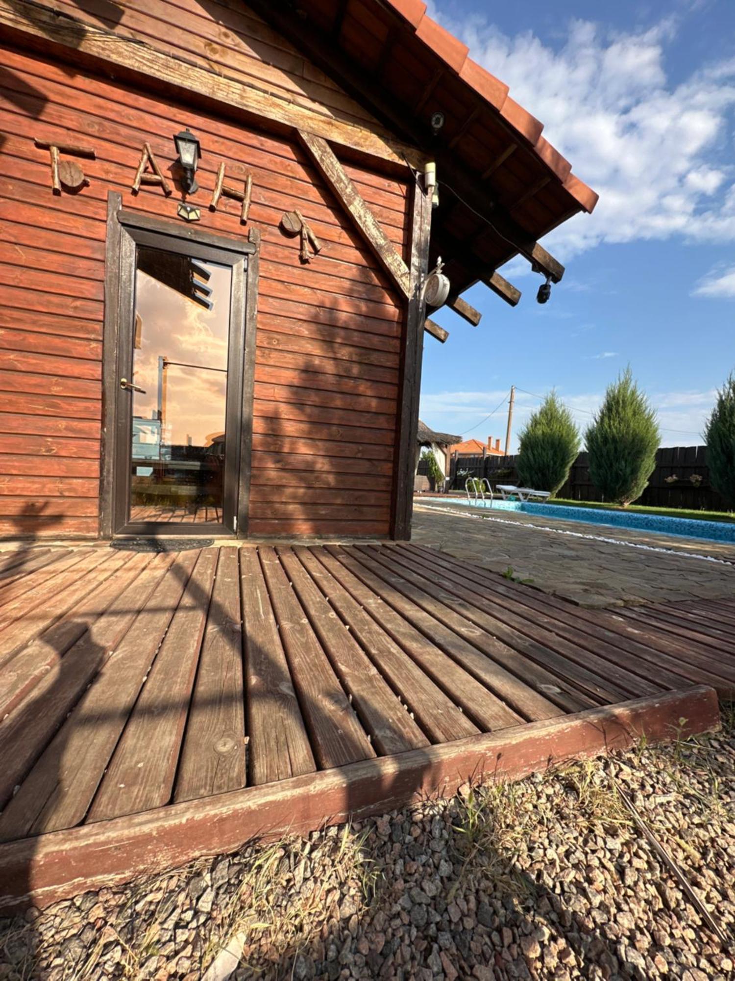 Chervona Kalyna Cottage Одеса Екстериор снимка