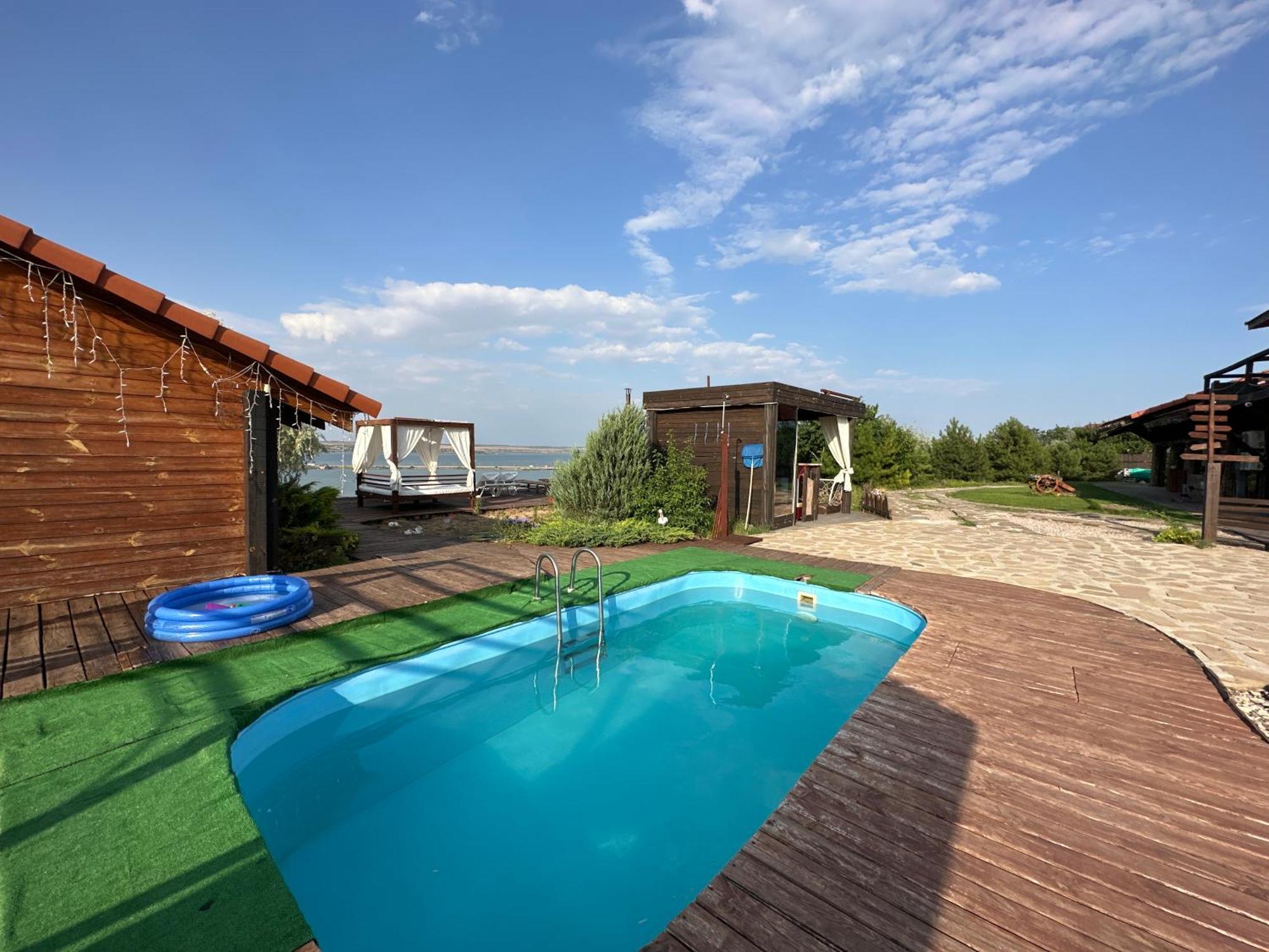 Chervona Kalyna Cottage Одеса Екстериор снимка