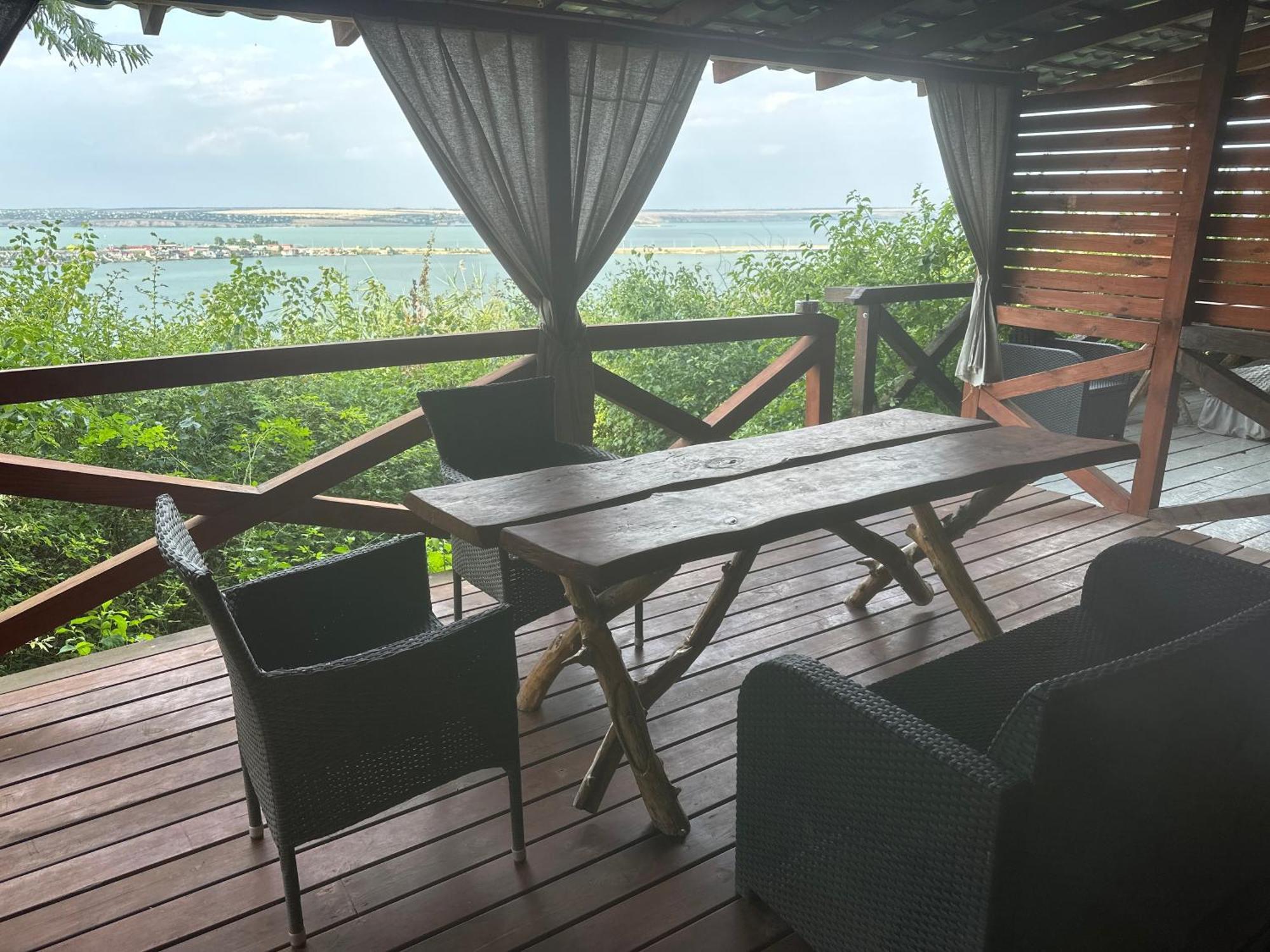 Chervona Kalyna Cottage Одеса Екстериор снимка